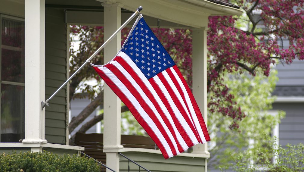 AmericanFlag_House