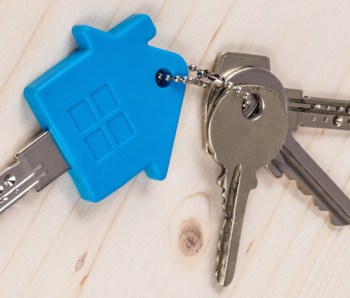 Blue_house_keys