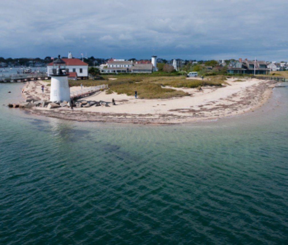 Nantucket Harbor Lighthouse