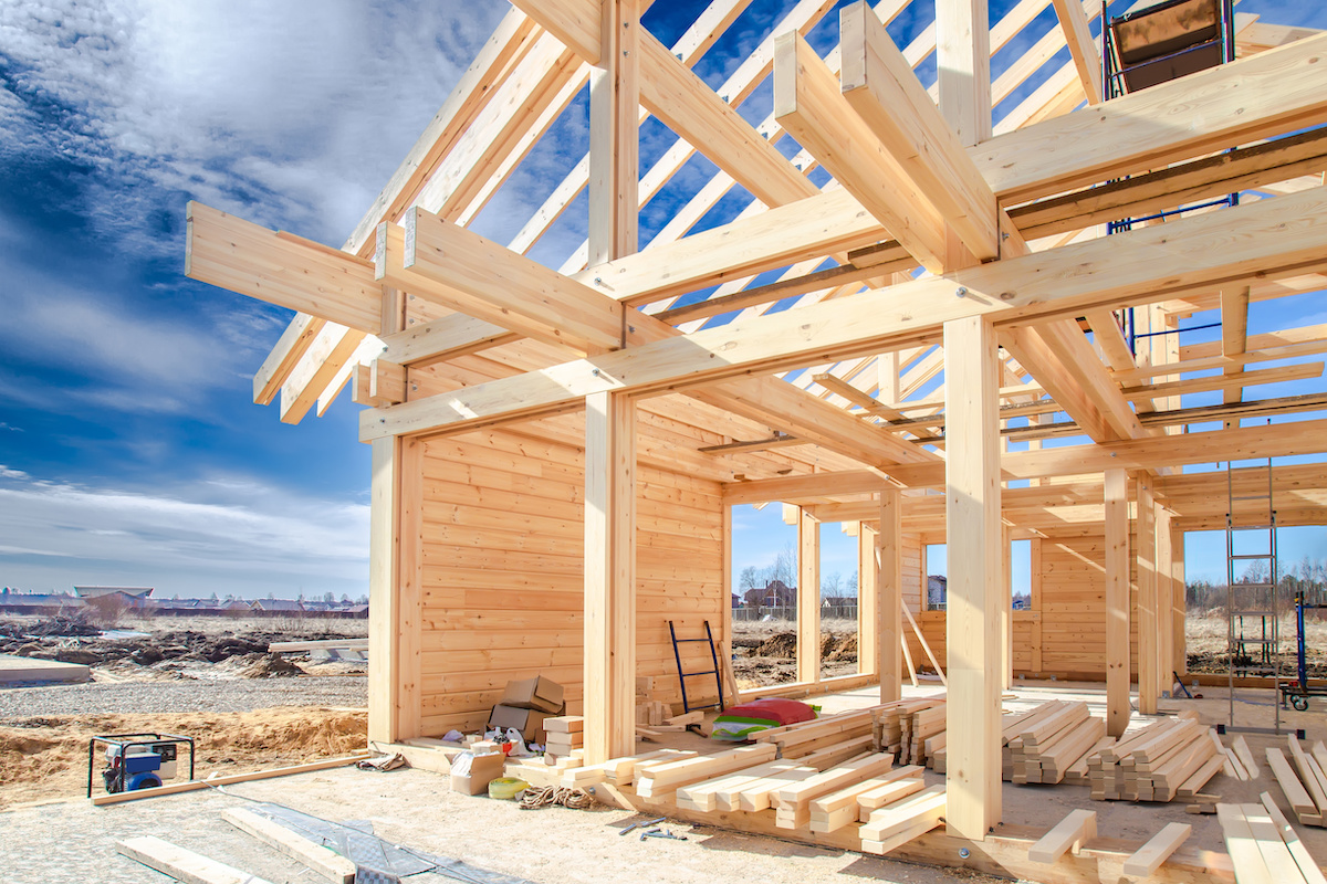 Builders feeling cautiously optimistic thanks to lower mortgage rates