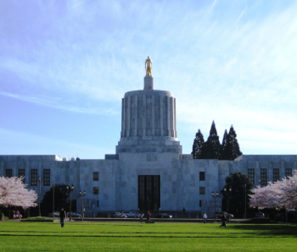 oregoncapitol_wikimediacommons