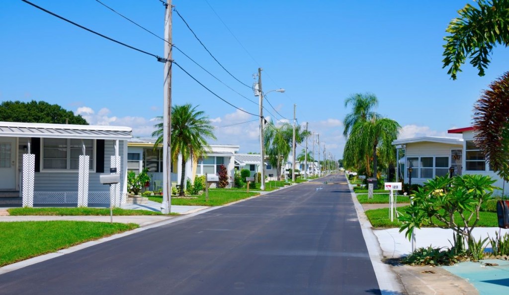 Houses-Neighborhoods, Mobile Homes 6