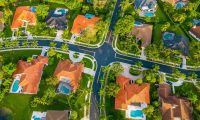 birds-eye view of high income single-family home neighborhood in Florida