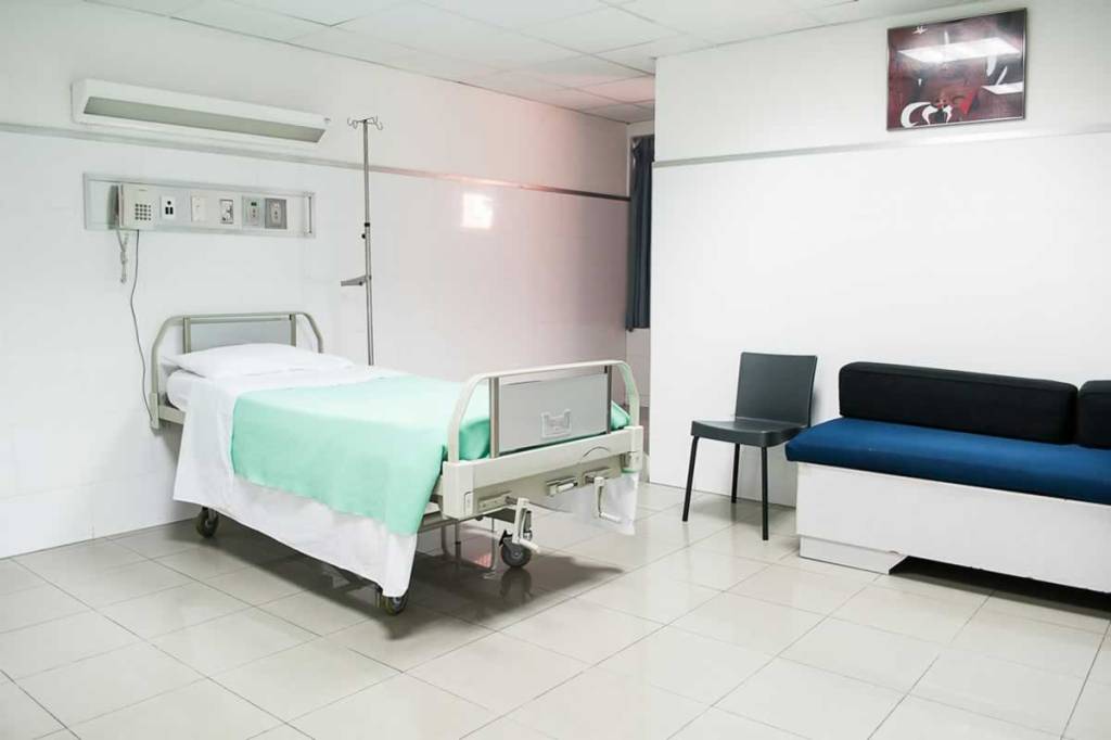 hospital_unsplash