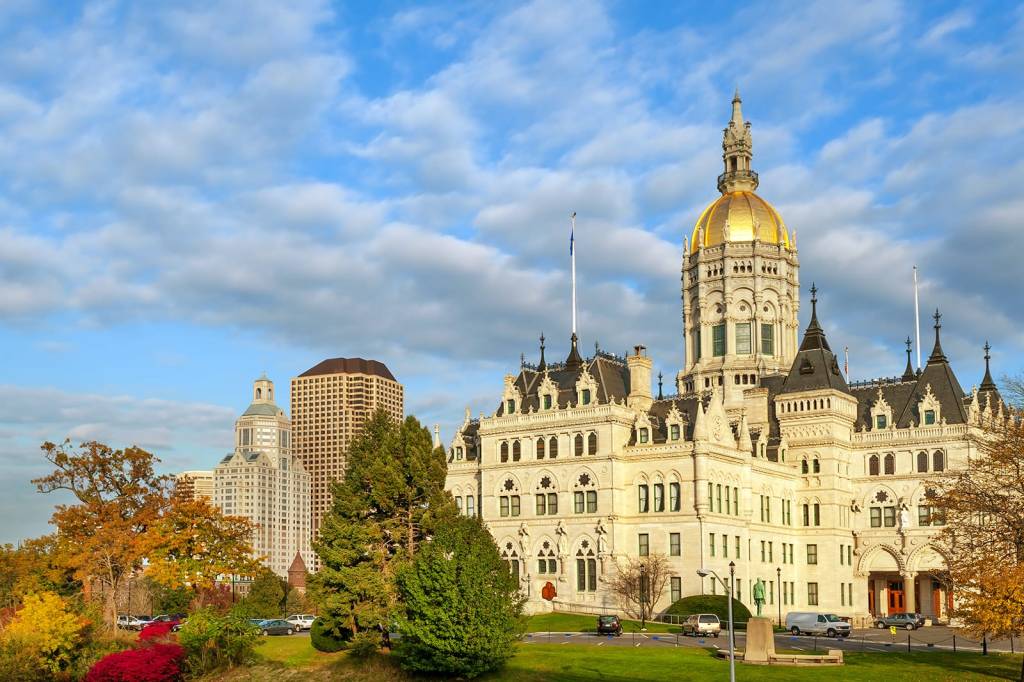 CT-capitol_hero_0625
