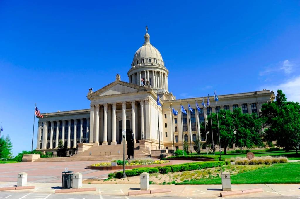 oklahomacity_statehouse_Story_102225