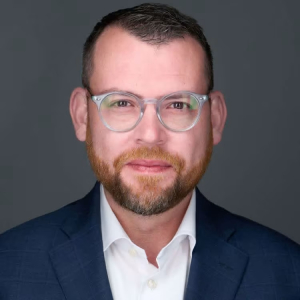 Thomas Lloyd headshot