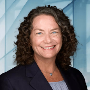 Shelley Leonard headshot