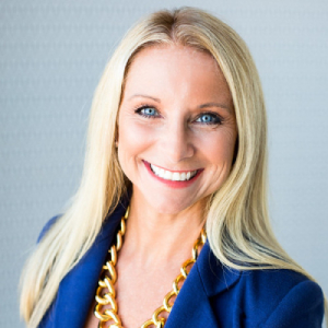 Sue Woodard Headshot
