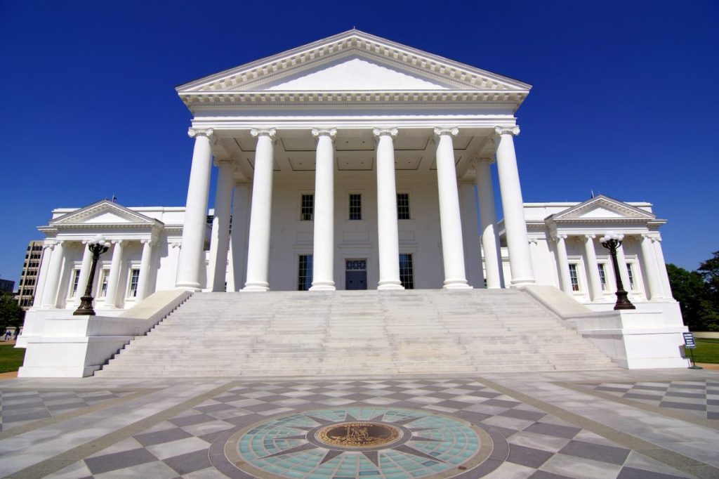 Virginia_State_Capitol_Building_2