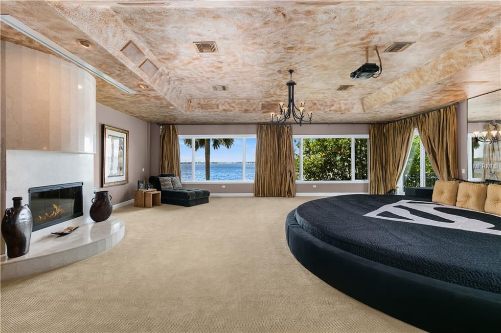 Shaquille O'Neal's bedroom